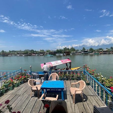 Srīnagar Mossess Group Of Houseboats酒店 外观 照片