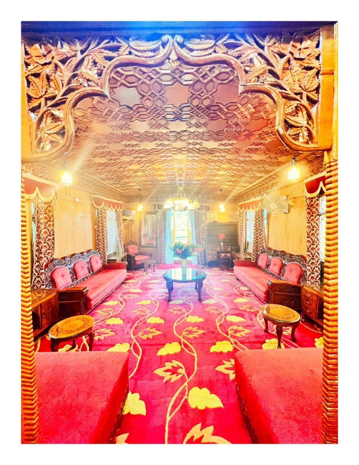 Srīnagar Mossess Group Of Houseboats酒店 外观 照片