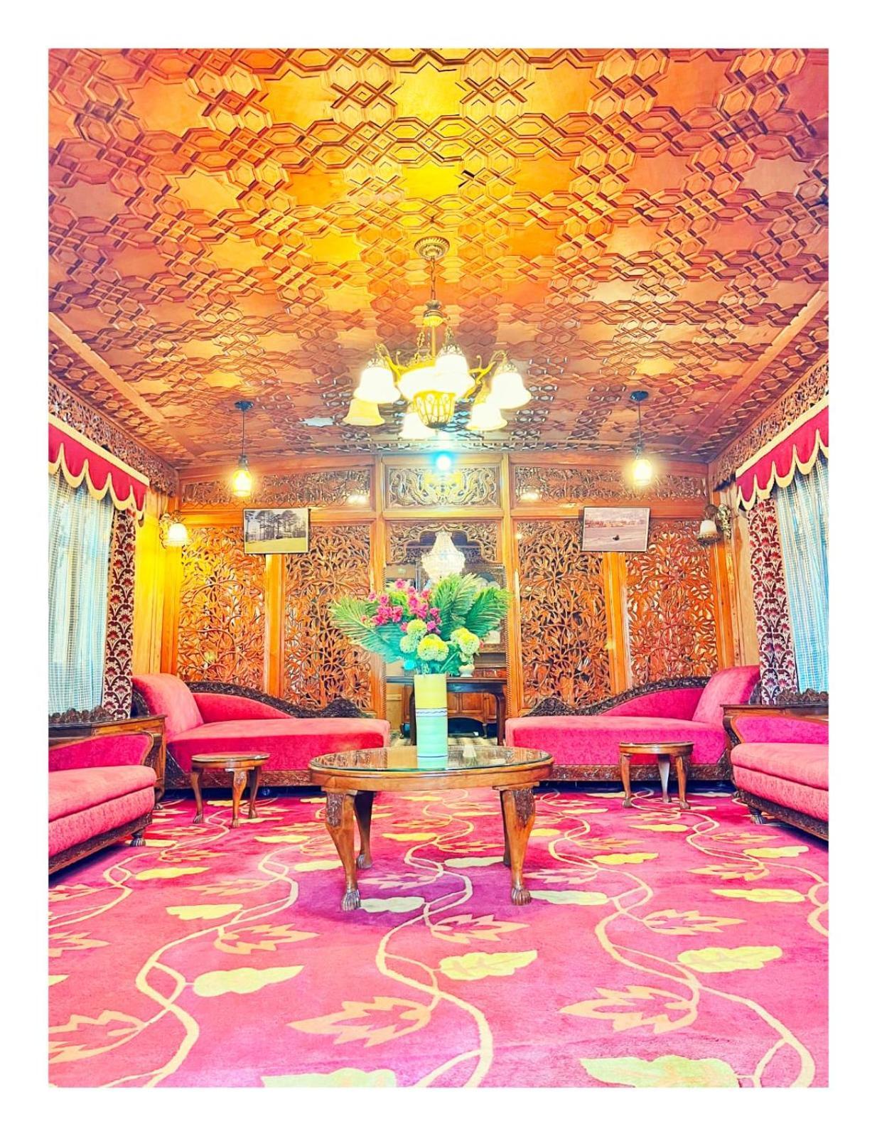 Srīnagar Mossess Group Of Houseboats酒店 外观 照片