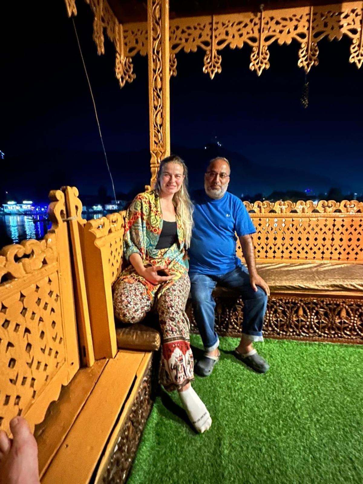 Srīnagar Mossess Group Of Houseboats酒店 外观 照片